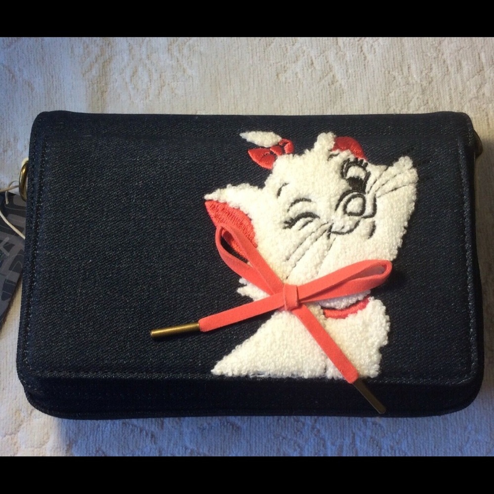 Disney Loungefly Marie crossbody bag